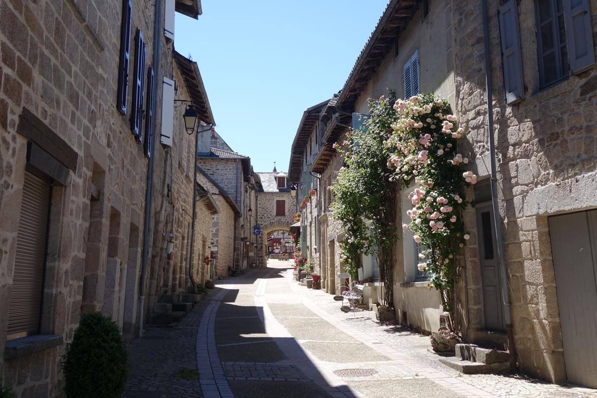 Rue Marcolès – © Petites Evasions & Grandes Aventures Rue Marcolès