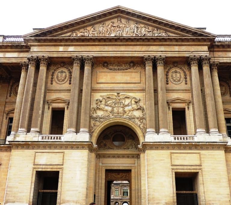 colonnade du louvre