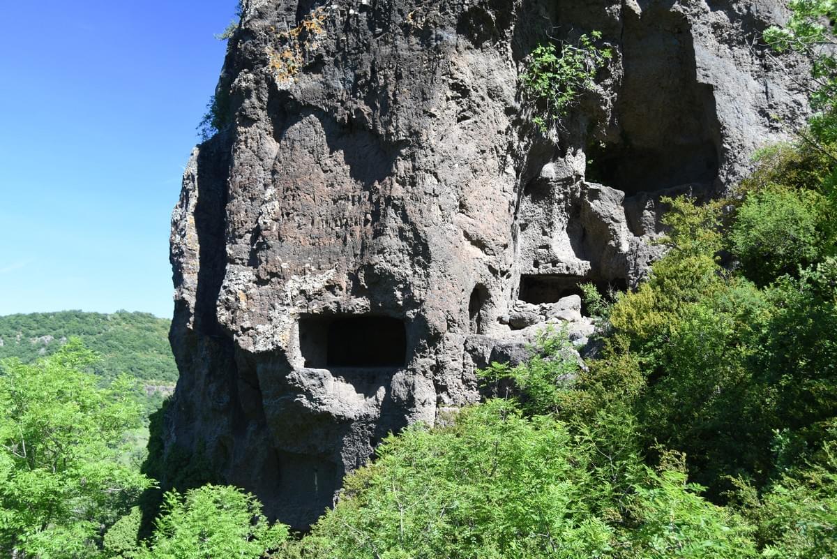 Habitations troglodytes en Ardèche