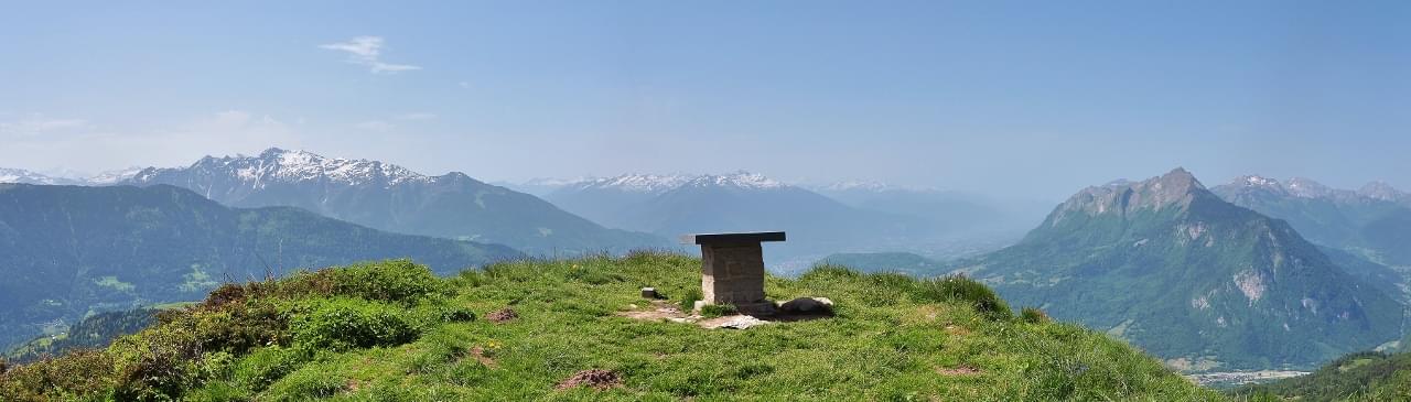 Vue du sommet de Praz Vechin