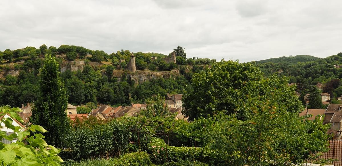 Colline St Hyppolyte sur les hauteurs de Crémieu