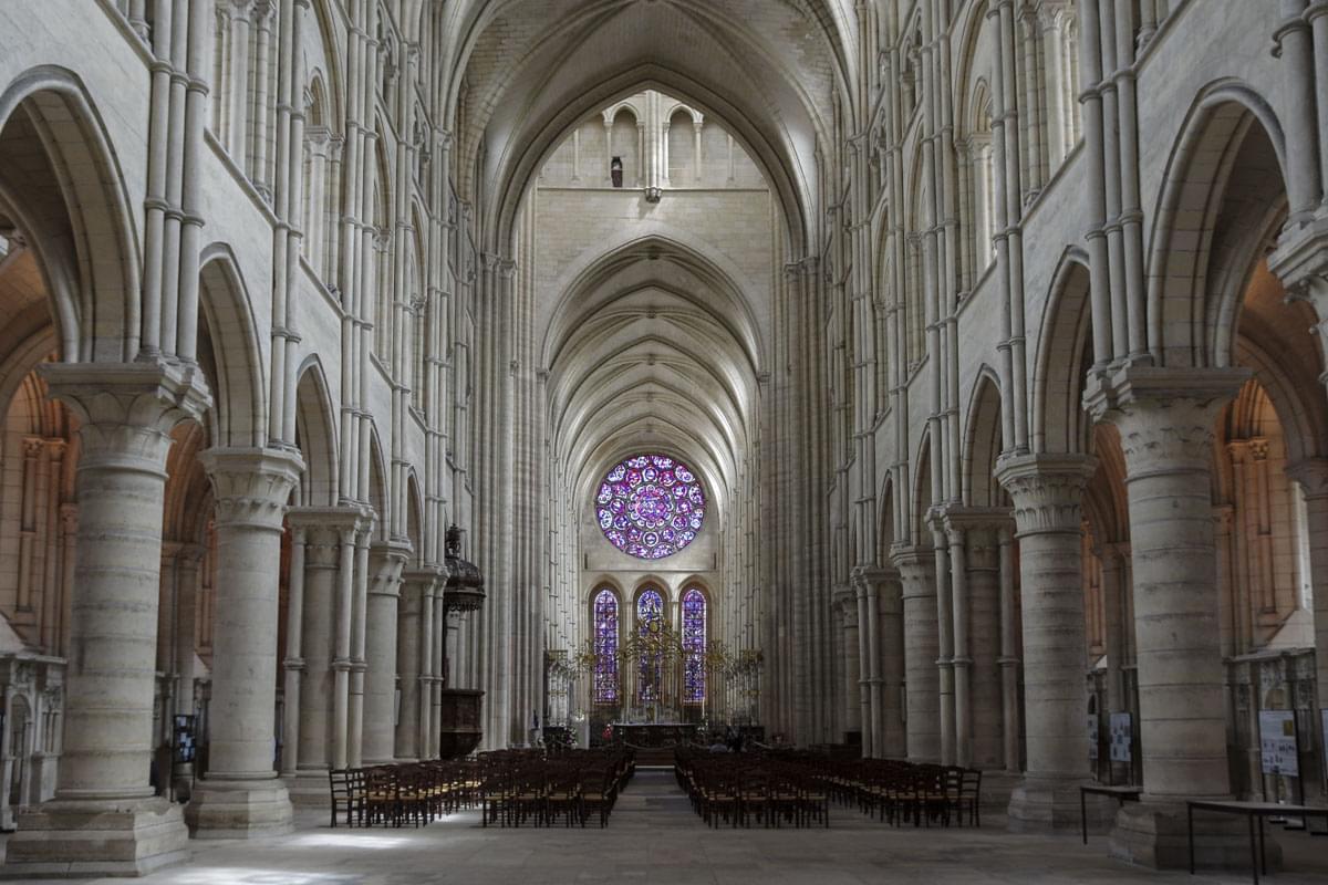 interieur de la cathédrale de Laon